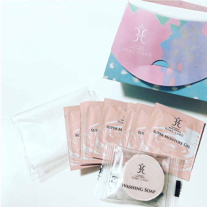 Hime Labo Bag. Подарочный набор косметики для лица на основе термальной воды Химэ Лабо, 2 продукта Hime Labo Bag. Подарочный набор косметики для лица на основе термальной воды Химэ Лабо, 2 продукта