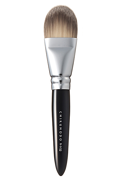 CHIKUHODO Liquid brush. Кисть для нанесения тонального крема CHIKUHODO Liquid brush. Кисть для нанесения тонального крема